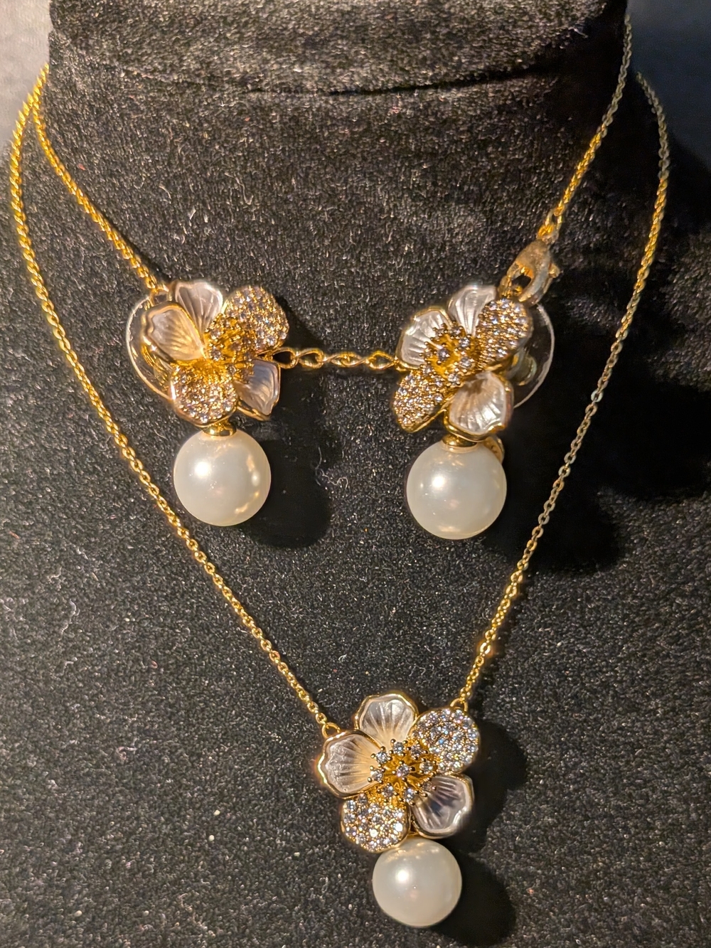 Gold Floral Pearl Pendant Necklace - White Pearl Accent